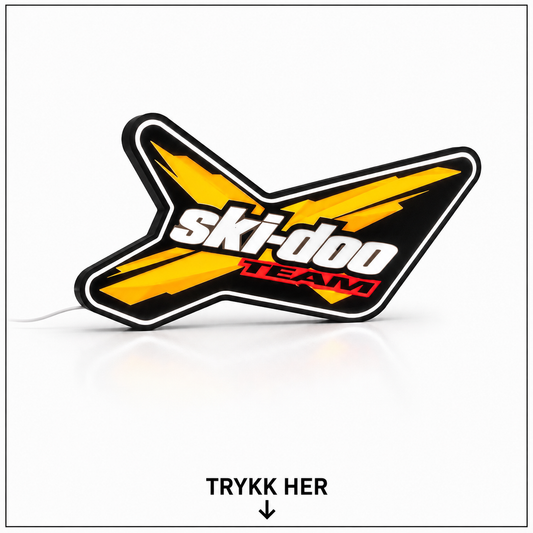 Ski-Doo X-Team Lysboks med LED – Garasjeskilt