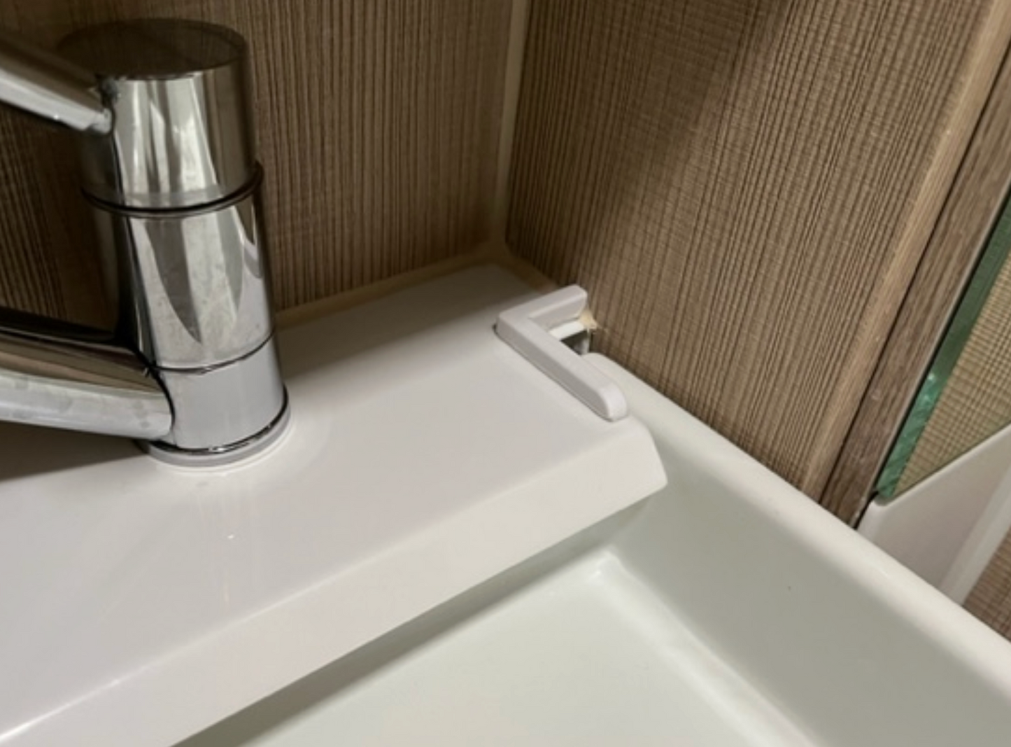 Adria Adora/Alpina water stop bathroom